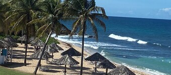 Lovely Gentle Winds 2-bedroom condo!