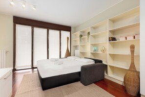 Fer et planche à repasser, accès Internet