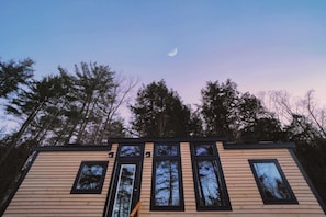 Exterior - Thistle House at Camp Greenwood Vermont with Sauna (Chester)