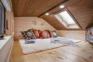 1 habitación, tabla de planchar con plancha, wifi y ropa de cama