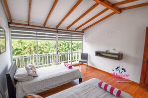 4 bedrooms, desk, iron/ironing board, free WiFi - Golf and Relaxation Retreat (Rio Hato)