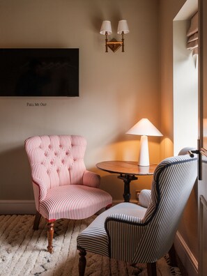 Double Room, Ensuite | Free WiFi - The Manor House Inn (Shepton Mallet)