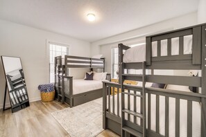 3 bedrooms, desk, iron/ironing board, travel cot