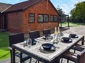 Buiten dineren