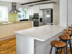 Lavavajillas y periquera