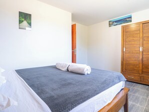 3 soverom, reiseseng for barn, wi-fi og sengetøy