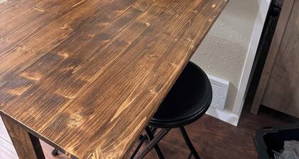 Cozy 1-bedroom house with AC and WiFi in charming Farmington