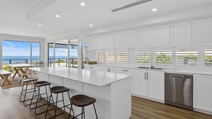 Private kitchen - Norman Views - 20 Panorama Crescent (Normanville)