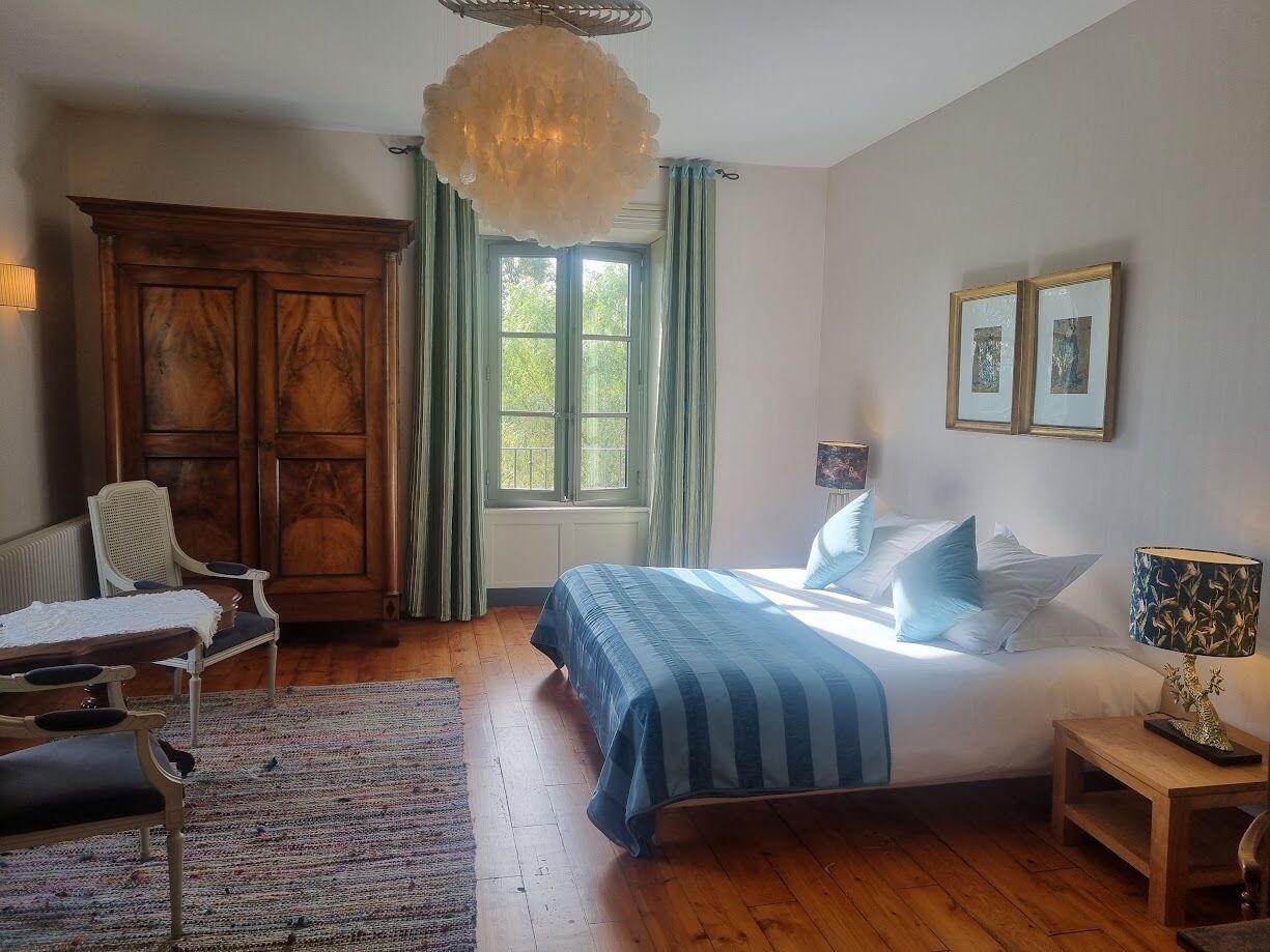 6 間睡房、熨斗/熨衫板、Wi-Fi、床單