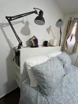 1 chambre, fer et planche à repasser, Wi-Fi, draps fournis