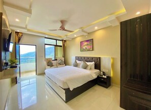 Habitación Deluxe, balcón, vista al valle | 1 habitación y wifi gratis 