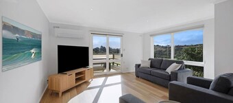 Logans Beach Apartments - Greenviews