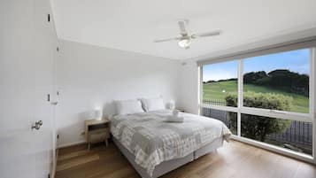 2 bedrooms, desk, iron/ironing board, travel cot