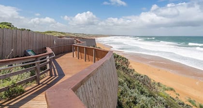 Logans Beach Apartments - Elements