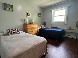 3 dormitorios, tabla de planchar con plancha, wifi gratis y ropa de cama
