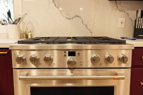 The Howdy House less than 2 miles from Texas A&M