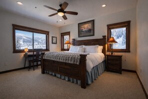 3 chambres, bureau, fer et planche à repasser, Wi-Fi gratuit