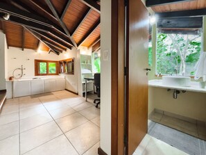 Bathroom - Chalé Encantador na Granja Viana (Carapicuiba)