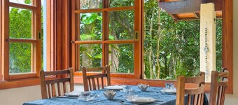 Chalé acolhedor cercado por natureza | Granja Viana