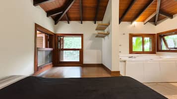 Nhà gỗ | 2 phòng ngủ, truy cập Internet không dây miễn phí, bộ trải giường