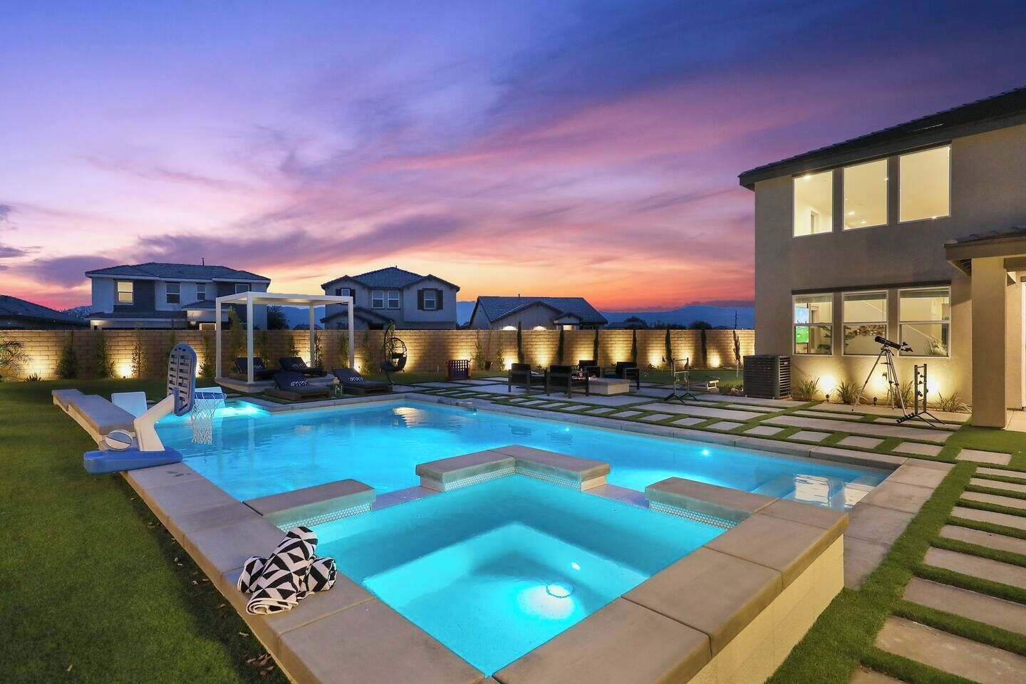 Piscine extérieure, piscine chauffée