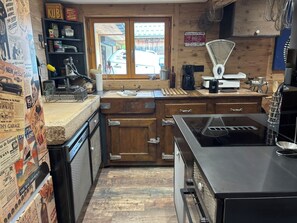 Micro-ondas, fogão, cooktop, lava-louças