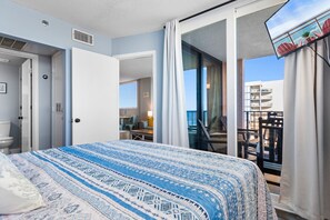 2 bedrooms, free WiFi, bed sheets - Oceanfront Corner Condo-Newly Renovated-Pool-Grill (North Myrtle Beach)