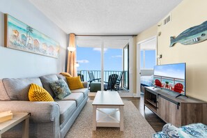 Smart TV, offices - Oceanfront Corner Condo-Newly Renovated-Pool-Grill (North Myrtle Beach)