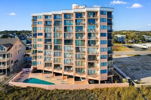 Exterior - Oceanfront Corner Condo-Newly Renovated-Pool-Grill (North Myrtle Beach)