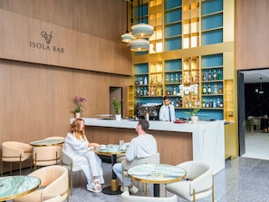 Bar (on property) - Novotel Malta Sliema (Gzira)