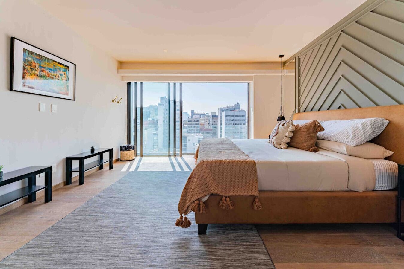 3 bedrooms, desk, iron/ironing board, travel crib