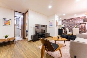 TV - Condesa`s Heartbeat, Gym, Secure Parking Included (Ciudad de México)