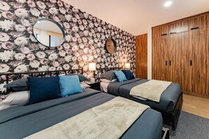 3 bedrooms, desk, iron/ironing board, travel cot - Condesa`s Heartbeat, Gym, Secure Parking Included (Ciudad de México)