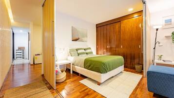 Desk, iron/ironing board, travel crib, WiFi