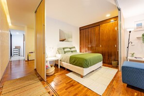 Desk, iron/ironing board, travel crib, WiFi