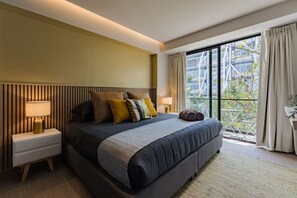 2 habitaciones, tabla de planchar con plancha, cuna de viaje y wifi 