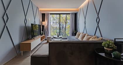 Del Valle Home with Balcony Near Cafés & Parks