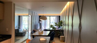 Modern Del Valle Apartment Near Hospital - Parking Included