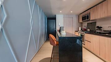 Fridge, microwave, oven, stovetop