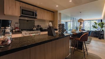 Fridge, microwave, oven, stovetop