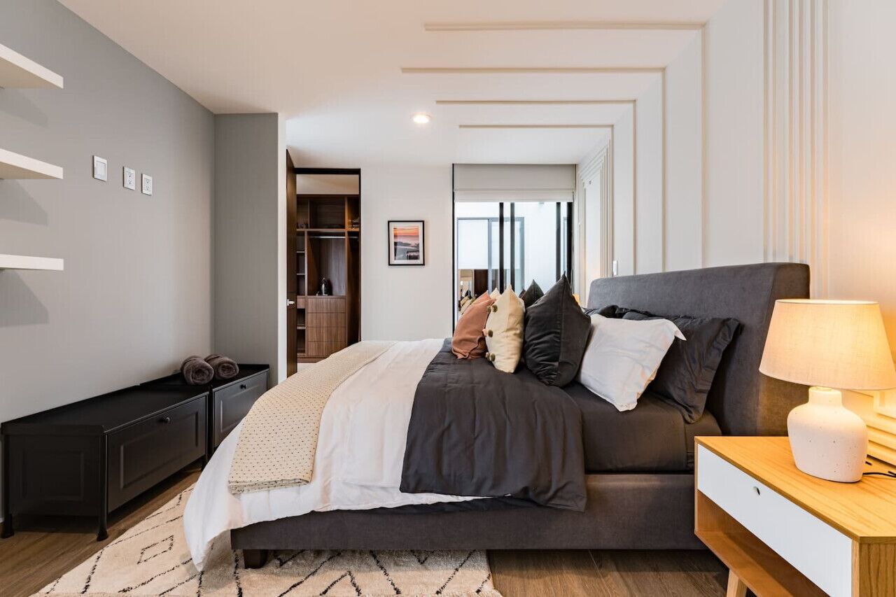 3 Schlafzimmer, Schreibtisch, Bügeleisen/Bügelbrett, WLAN