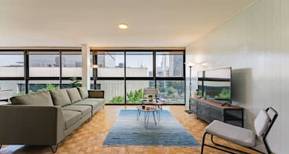 Mid-Century Gem Prime Location Near Dining & Shops