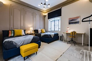 7 bedrooms, desk, iron/ironing board, travel crib