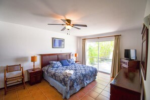 3 chambres, bureau, fer et planche à repasser, Wi-Fi gratuit