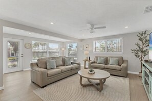 Uklassifisert bilde, 3 av 45, knapp