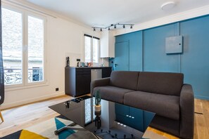 Smart TV - Cozy Studio in the Heart of Paris (Paris)