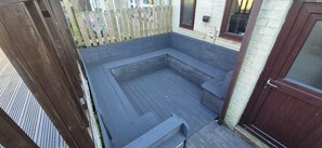 House | Property grounds - Swansea Serenity Retreat-3 bed House-large Garden (Swansea)