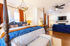 3 Schlafzimmer, Schreibtisch, Bügeleisen/Bügelbrett, Reisekinderbett