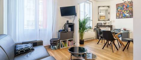 Fernseher, DVD-Player