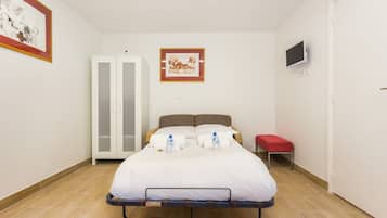 Schreibtisch, kostenloses WLAN, Bettwäsche